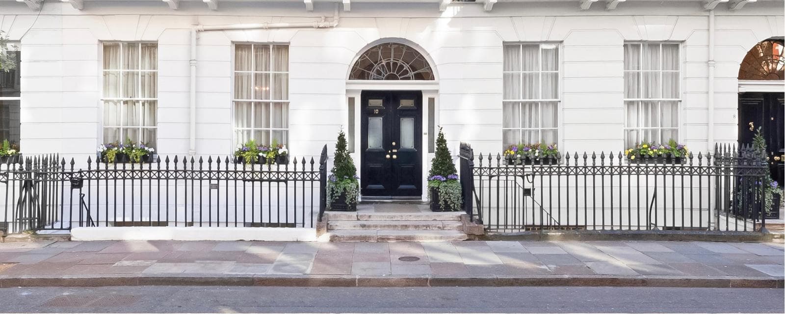 The entrance to 10 Harley Street, London